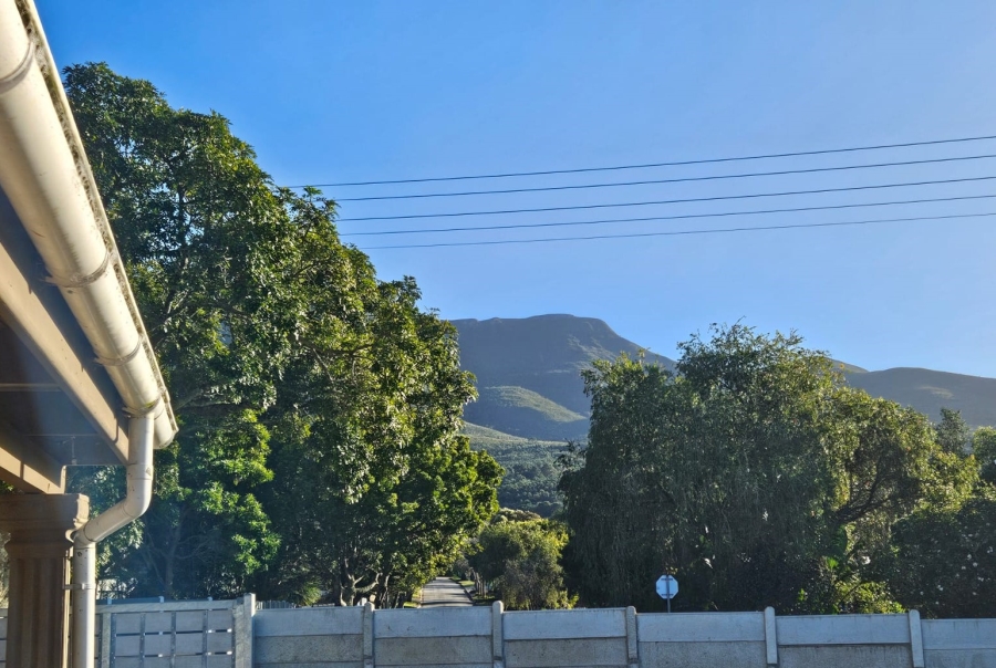 4 Bedroom Property for Sale in Denneoord Western Cape